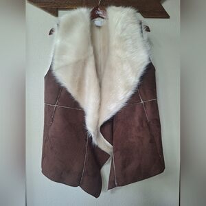 NWOT Design History Faux Fur Suede Open Vest Boho Western Womens Size M